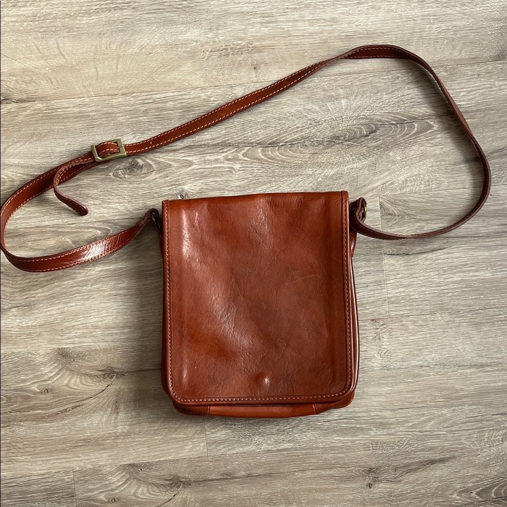 Classic Brown Leather Crossbody Bag